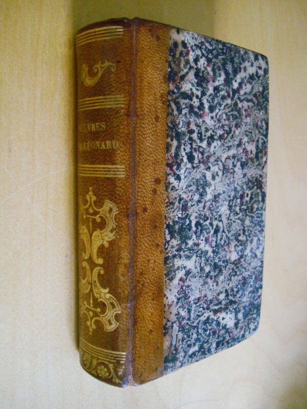 Oeuvres de M. Léonard Chez Prault Imprimeur du Roi 1787 4e édition