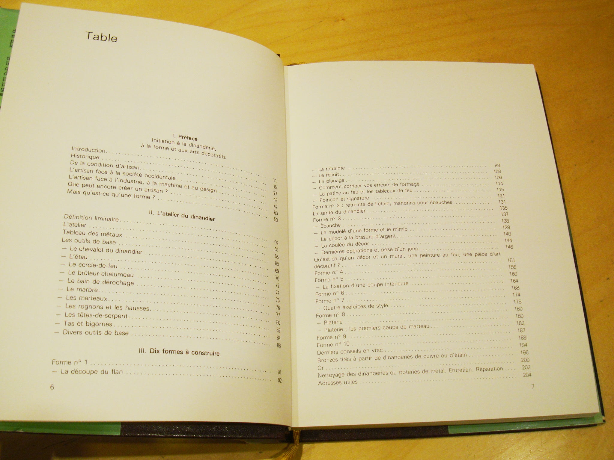 Maurice Perrier Le livre du dinandier Dessain et Tolra 1979 – Image 4