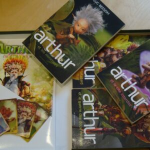 Luc Besson Arthur l'Intégrale Coffret collector (4 affiches 4 magnets 4 tomes)